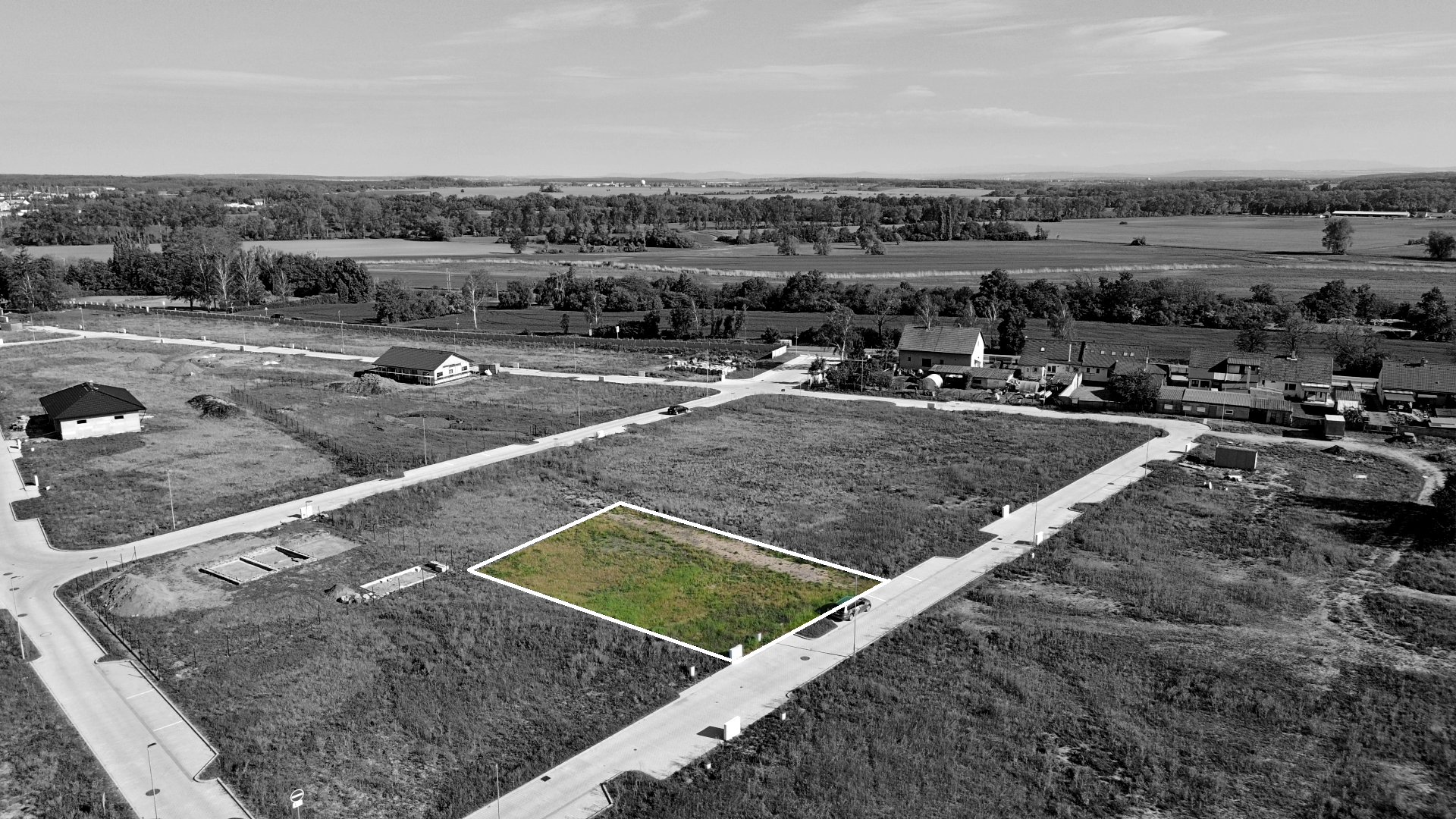 Prodej pozemku k bydlení o výměře 781 m2 Chlumec nad Cidlinou
